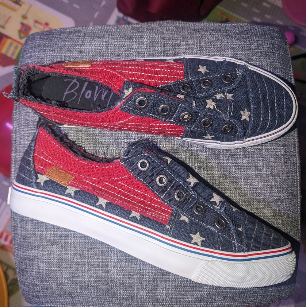 Size 10 Blowfish shoes